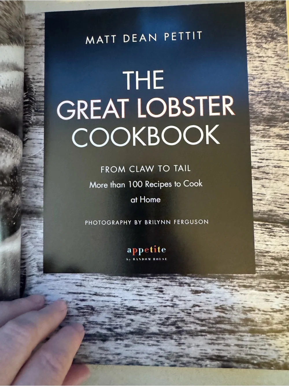 The Great Lobster Cookbook - Red Cookbook by Matt dean pettit. 🦞🦞🦞🦞🦞🦞